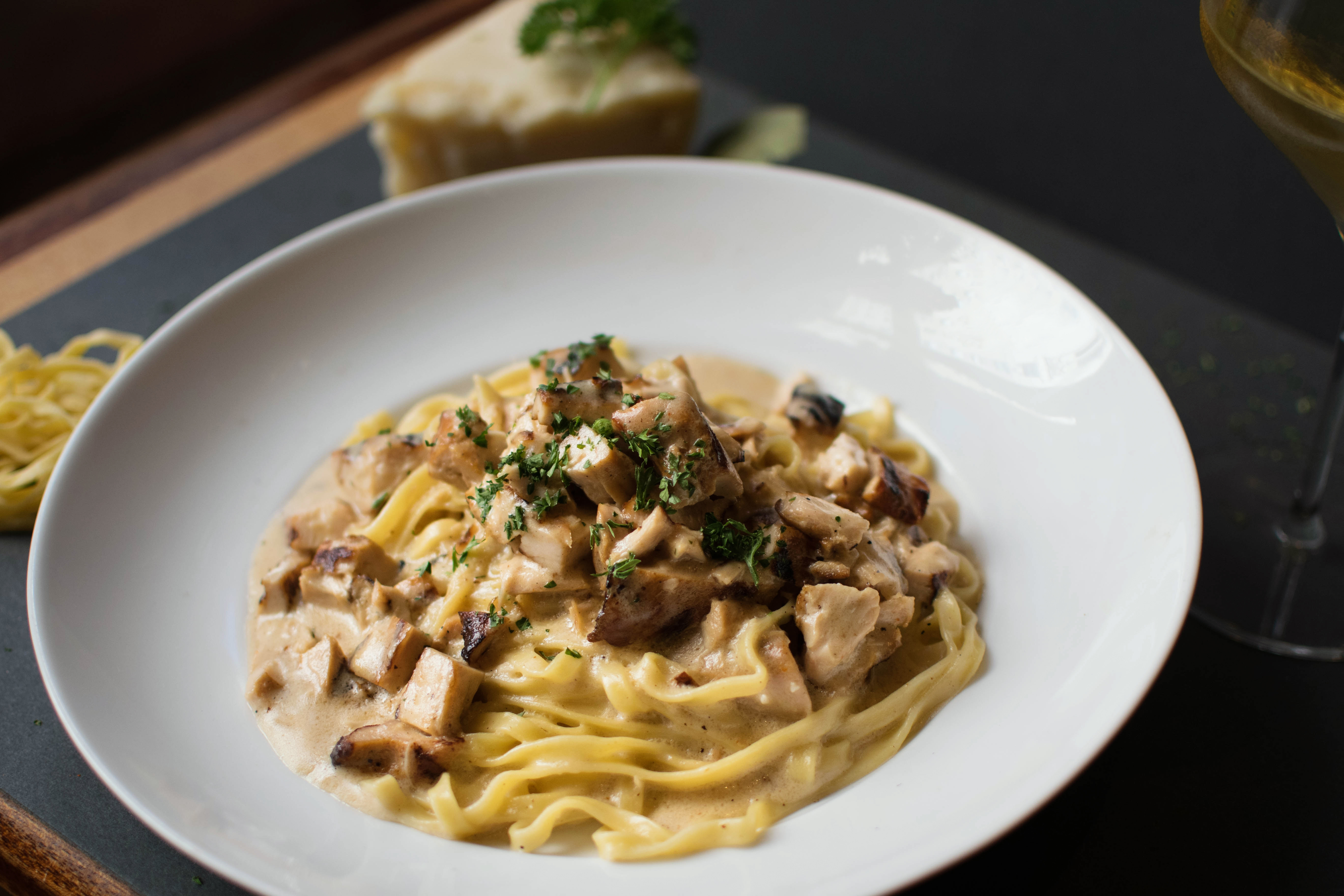 Order Linguine with Chicken (red or white sauce)  food online from Sears Fine Food store, San Francisco on bringmethat.com