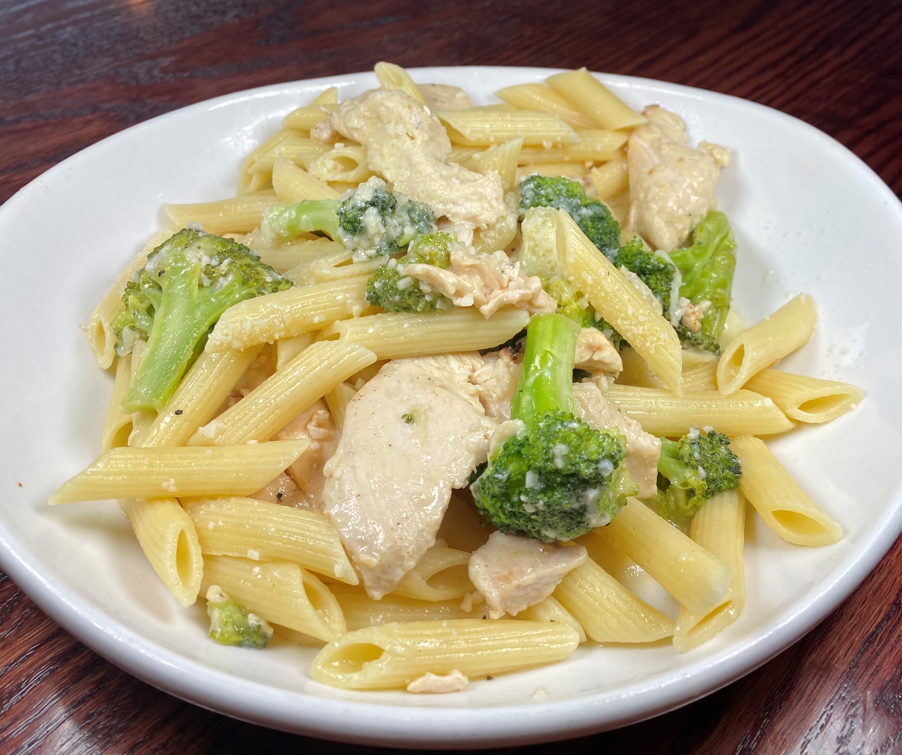 Order Chicken, Penne & Broccoli food online from Franklin Chateau store, Franklin on bringmethat.com