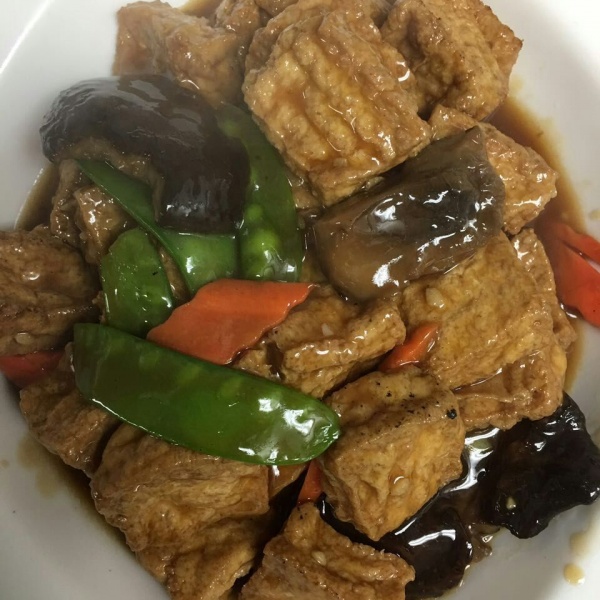 Order 128. Tofu in Brown Sauce food online from Venus Cafe store, Covina on bringmethat.com