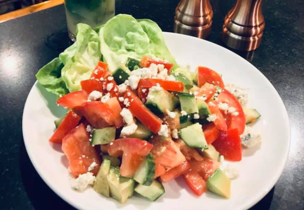 Order Lynn's Avocado & Tomato Salad food online from Whale Tail Bistro And Wine Bar store, Anchorage on bringmethat.com