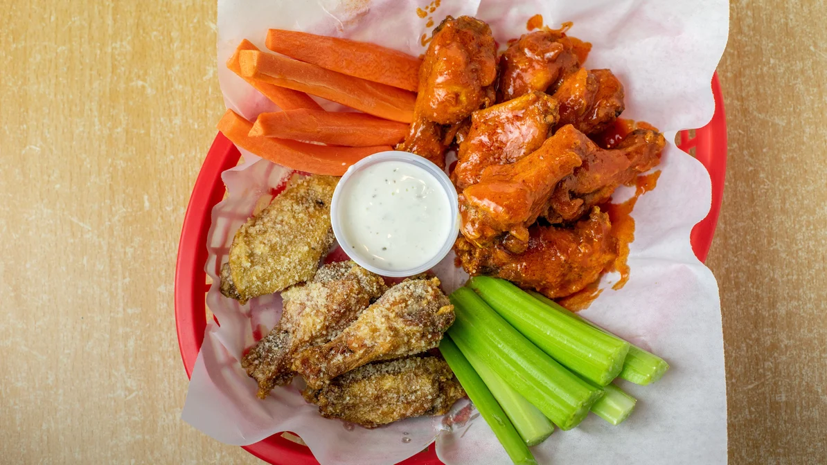 Order 6 Wings food online from Wing Factory store, Tucson on bringmethat.com