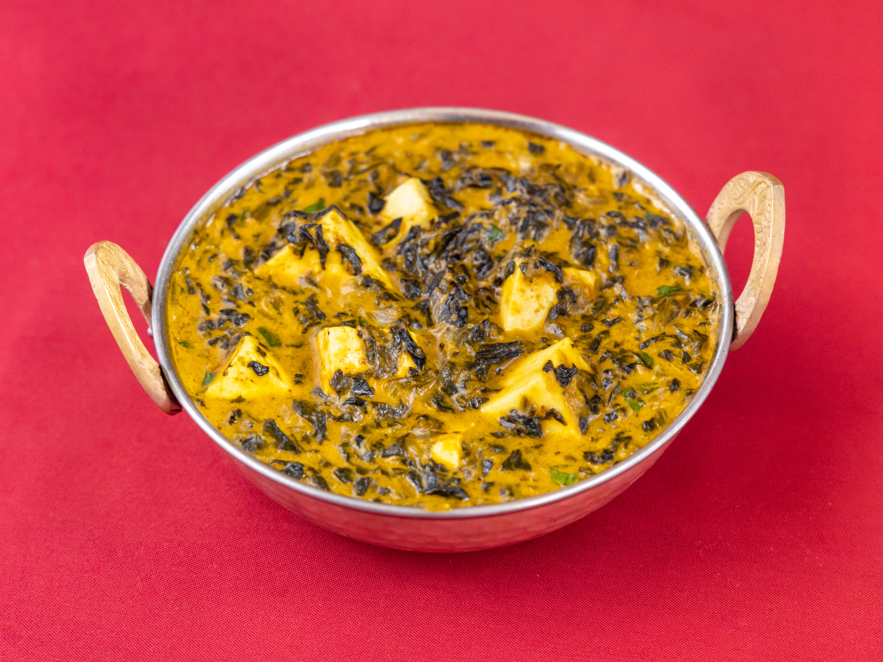 Order Saag Paneer Tray food online from Lal Mirch Indian Restaurant store, Agoura Hills on bringmethat.com