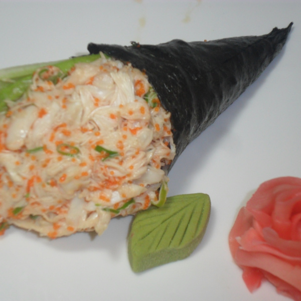 Order Blue Crab Hand Roll food online from Ken of Japan store, Simi Valley on bringmethat.com