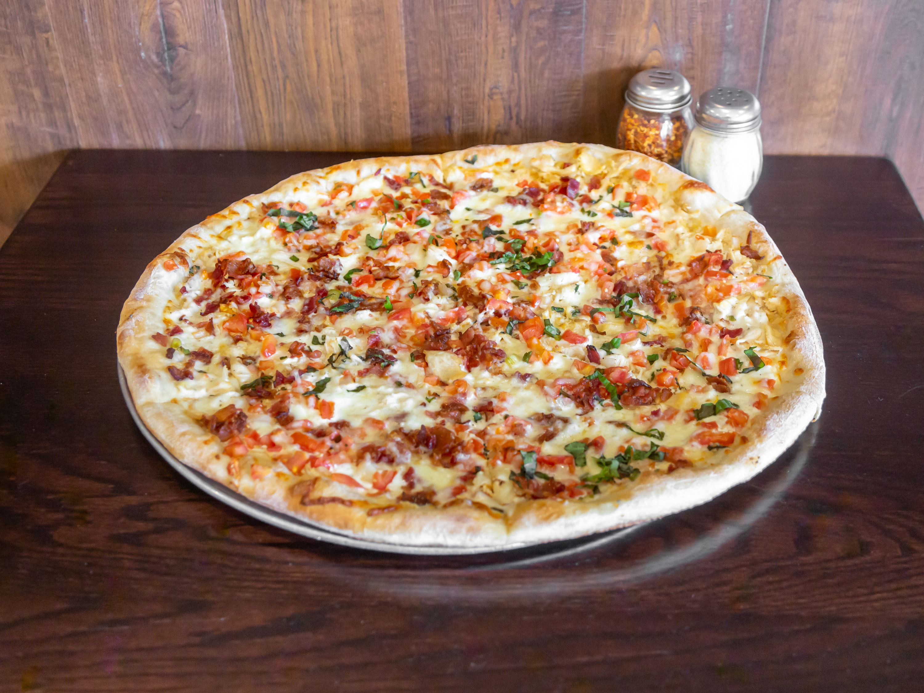 Order Large Chicken Florentine Pizza food online from Illiano Pizzeria & Restaurant store, Colchester on bringmethat.com