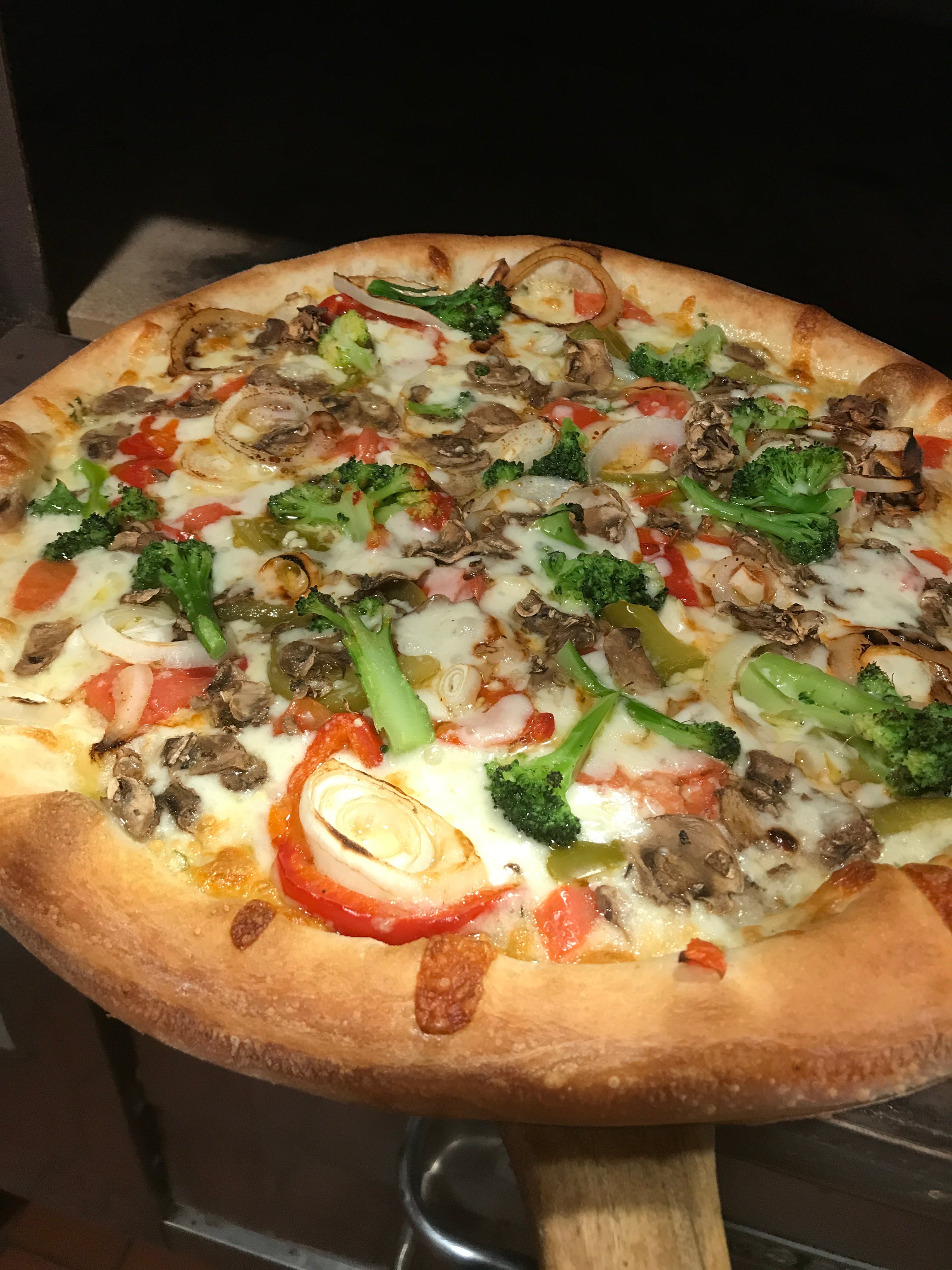 Order White Veggie Supreme Pizza - Personal 10" food online from Nicks Diner store, Oneonta on bringmethat.com