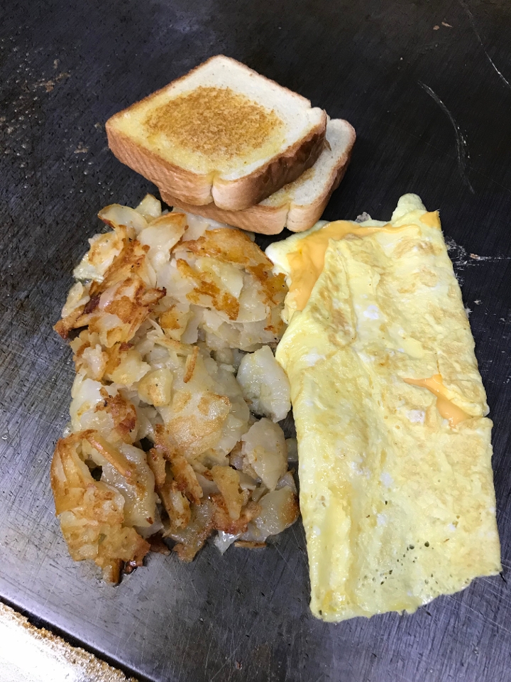 Order Cheese Omelet food online from Famous Gyro George store, Parma on bringmethat.com