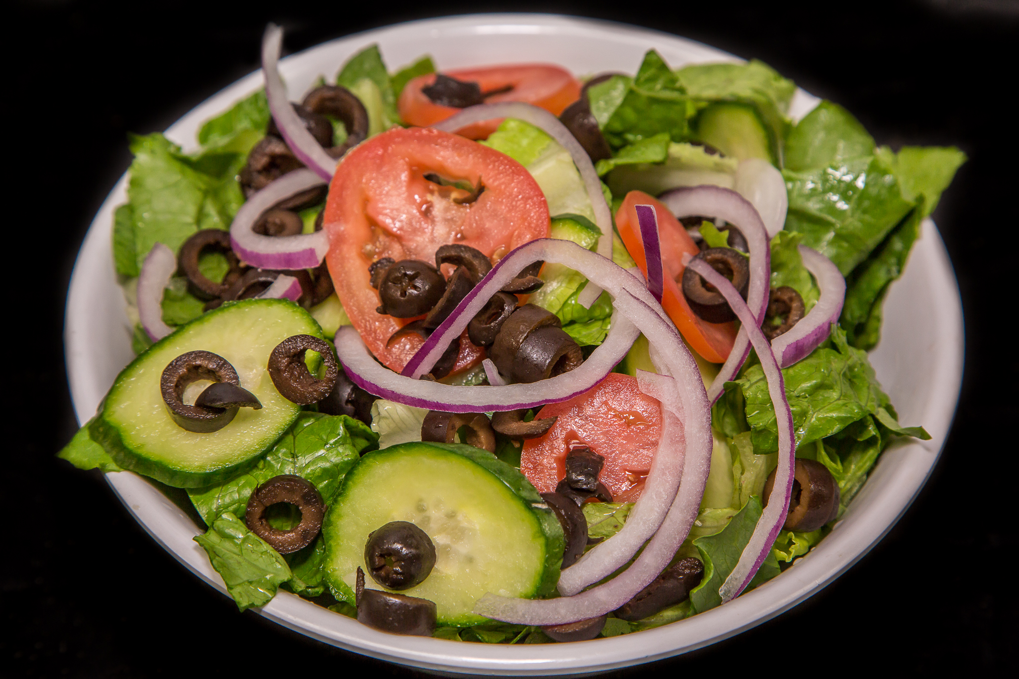 Order Garden Salad food online from Ny Giant Pizza store, San Diego on bringmethat.com