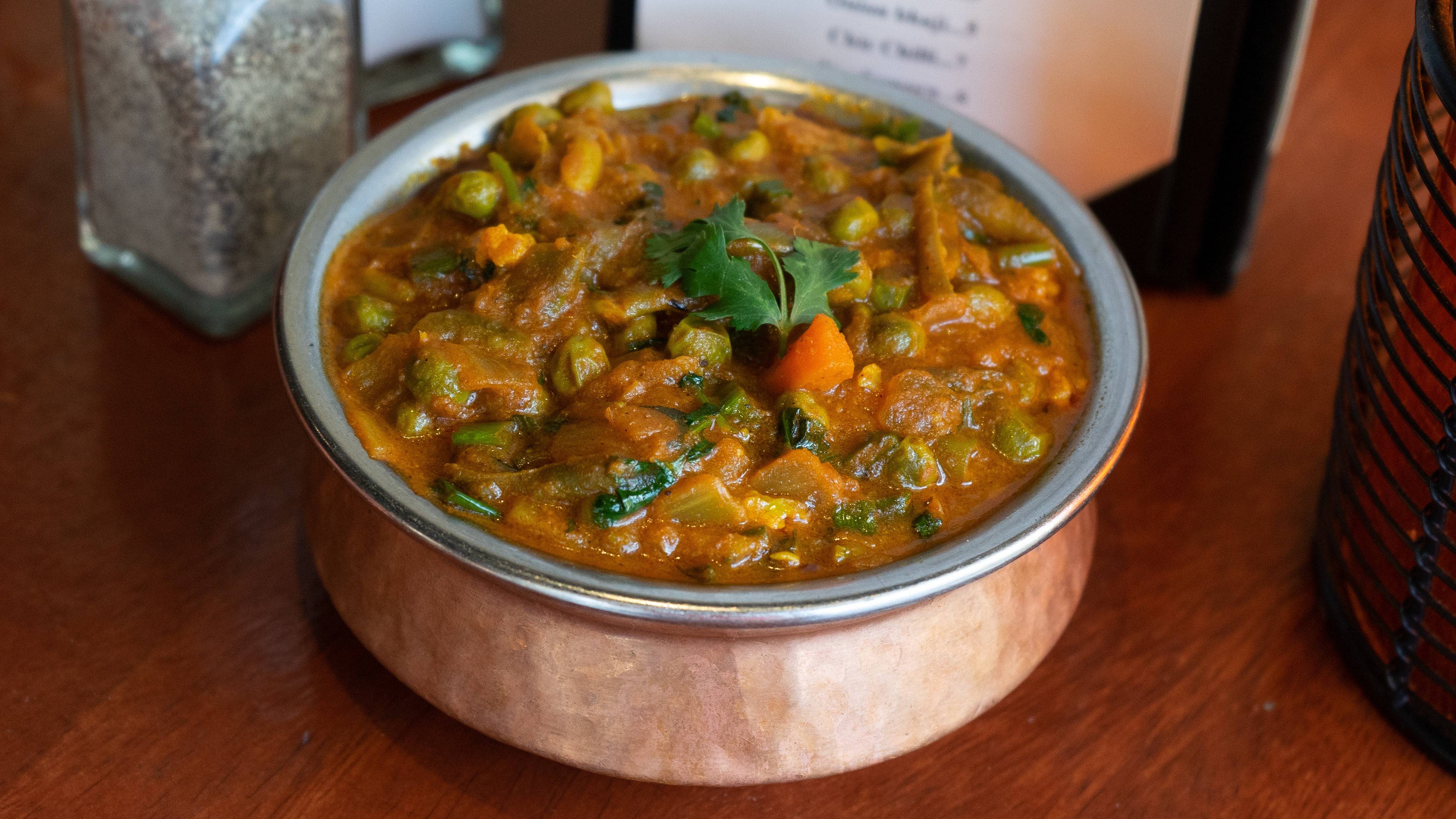 Order Vegetable Curry food online from Little India Restaurant store, Lakewood on bringmethat.com