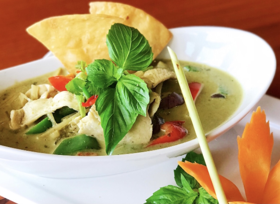 Order Green Curry food online from Mango Thai Cuisine in Plano store, Plano on bringmethat.com