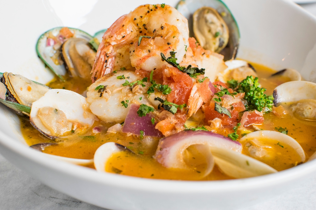 Order Cioppino Soup food online from Chef Point Bar & Restaurant store, Watauga on bringmethat.com
