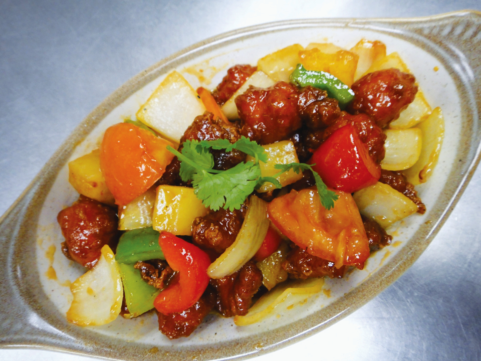 Order Sweet and Sour Chicken food online from Thai Curry store, Paramount on bringmethat.com