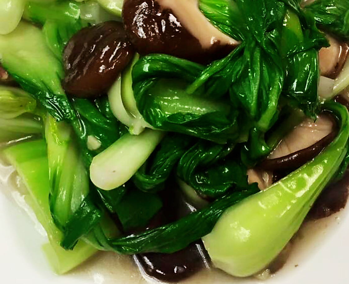 Order Braised Shanghai Bok Choy with Shiitake Mushrooms 香菇菜心 food online from Orient House Chinese Restaurant store, Madison on bringmethat.com