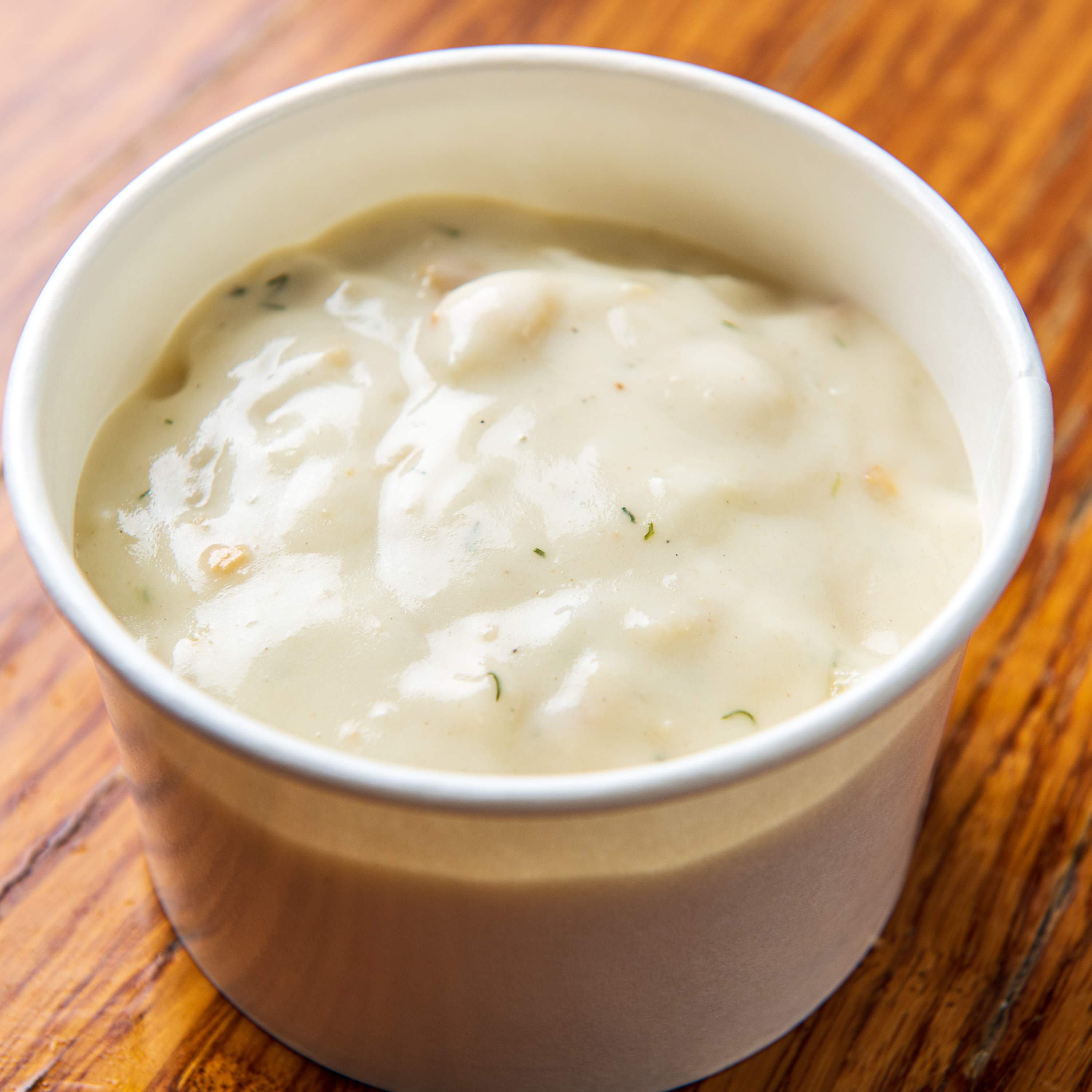 Order White Chowder (New England Style)  food online from Iggy Doughboys & Chowder House store, Warwick on bringmethat.com