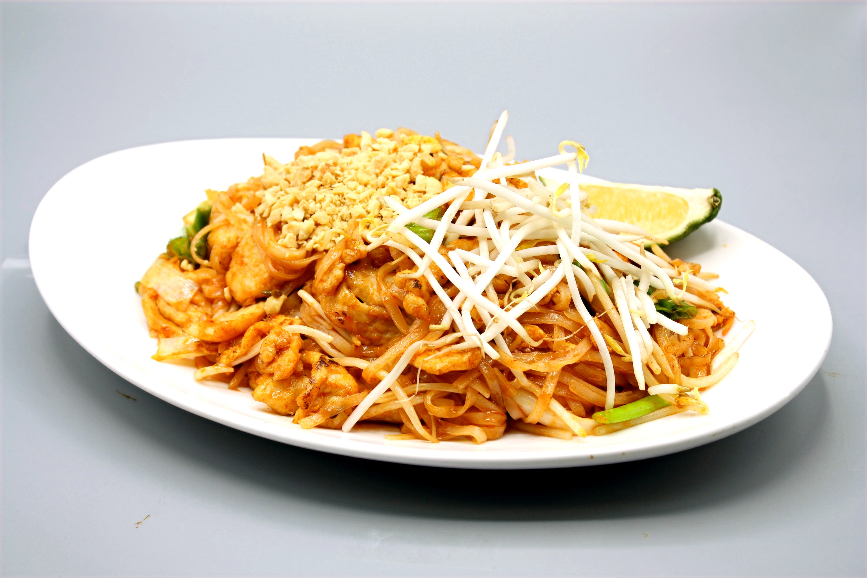 Order Chicken Pad Thai food online from Chau's cafe store, Ashburn on bringmethat.com