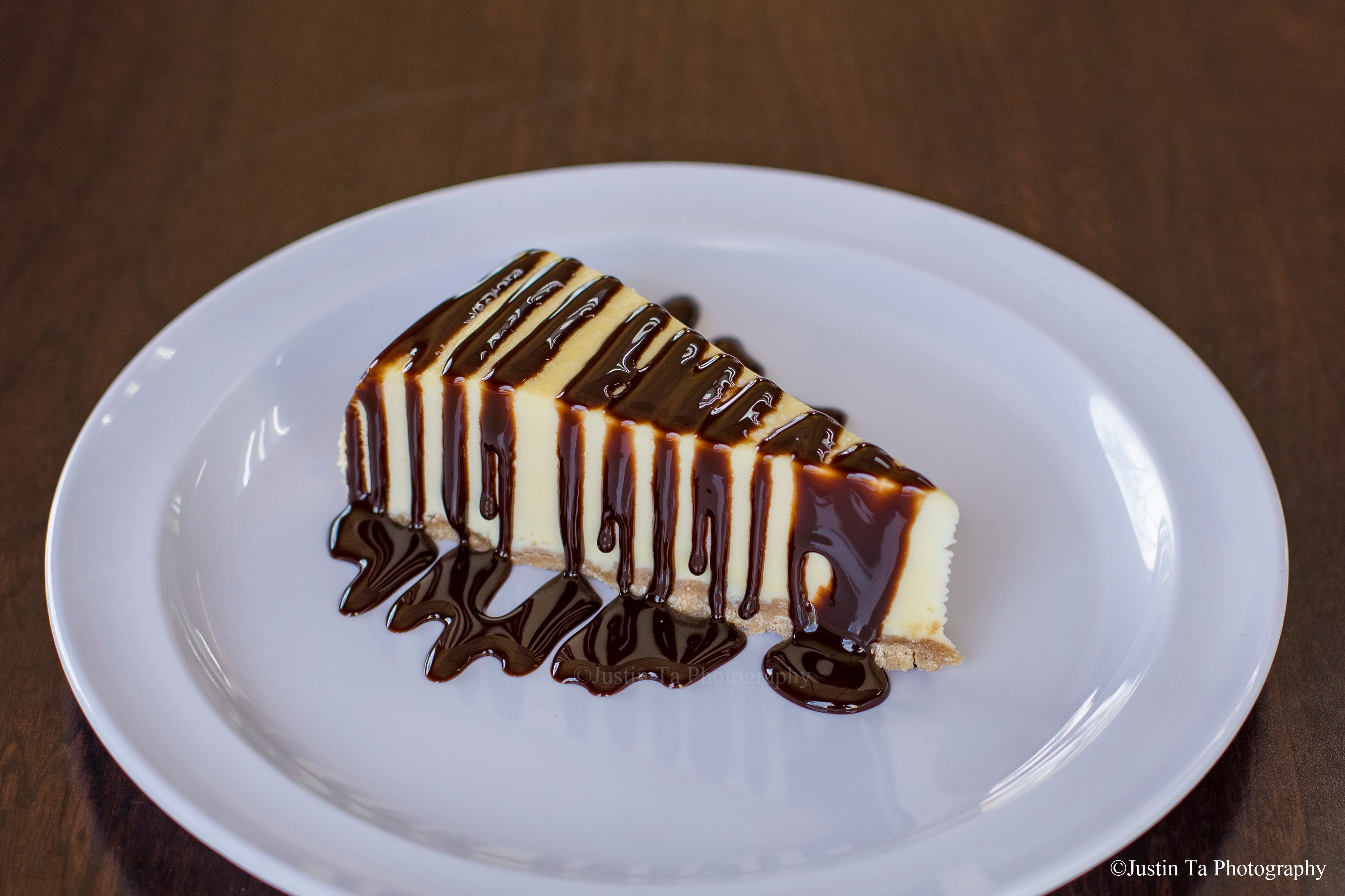 Order Chocolate Cheesecake - Dessert food online from Red Pepper Pizza store, San Leandro on bringmethat.com