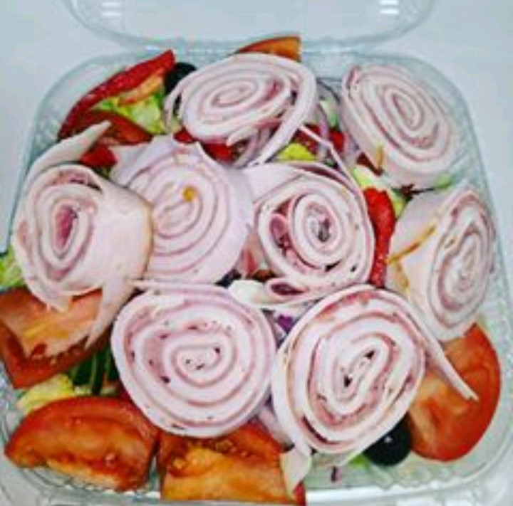 Order Chef's Salad food online from Lula's Deli Corner store, Clifton Heights on bringmethat.com