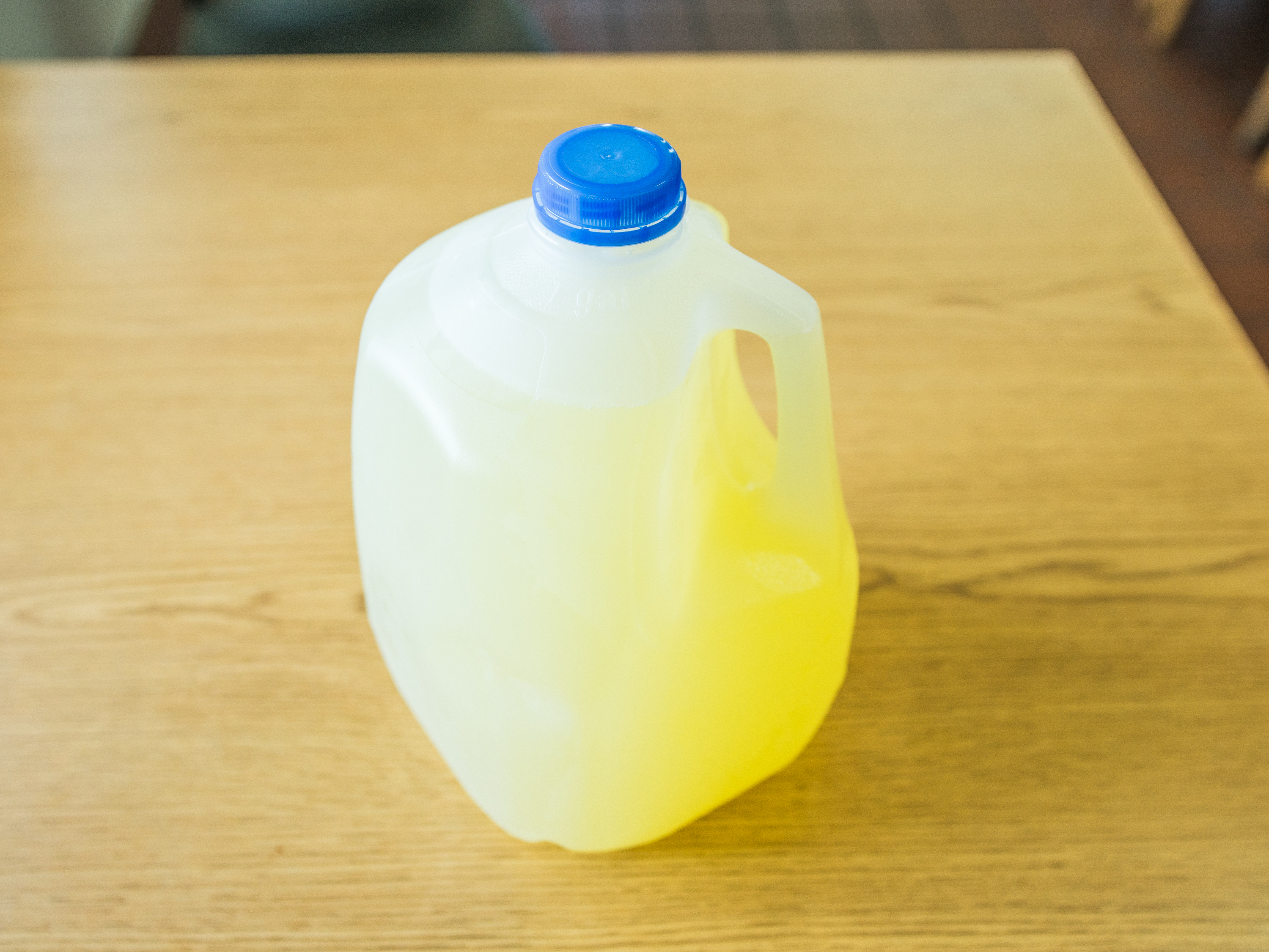 Order Gallon Fresh Squeezed Lemonade - Gallon food online from Maurice's Piggie Park store, Columbia on bringmethat.com