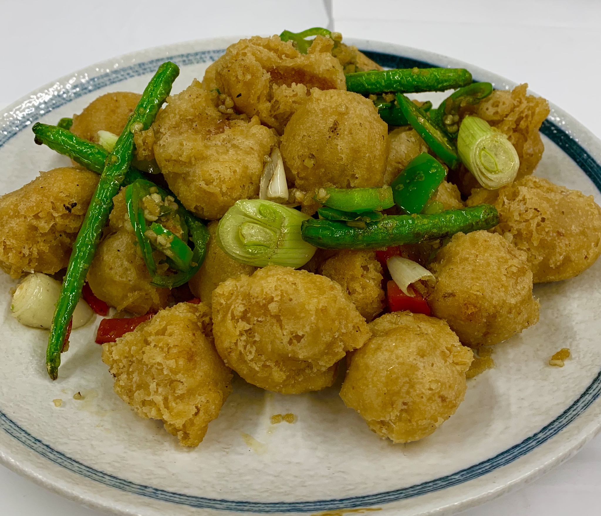 Order G11. Salt and Pepper Chicken food online from Mandarin House Sf store, San Francisco on bringmethat.com