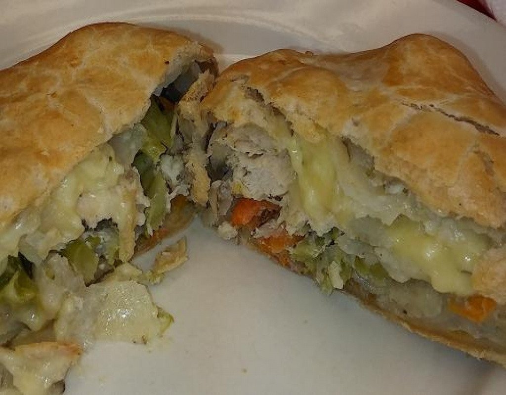 Order Chicken Divan Pastie food online from Uncle Peter Pasties store, Lake Orion on bringmethat.com