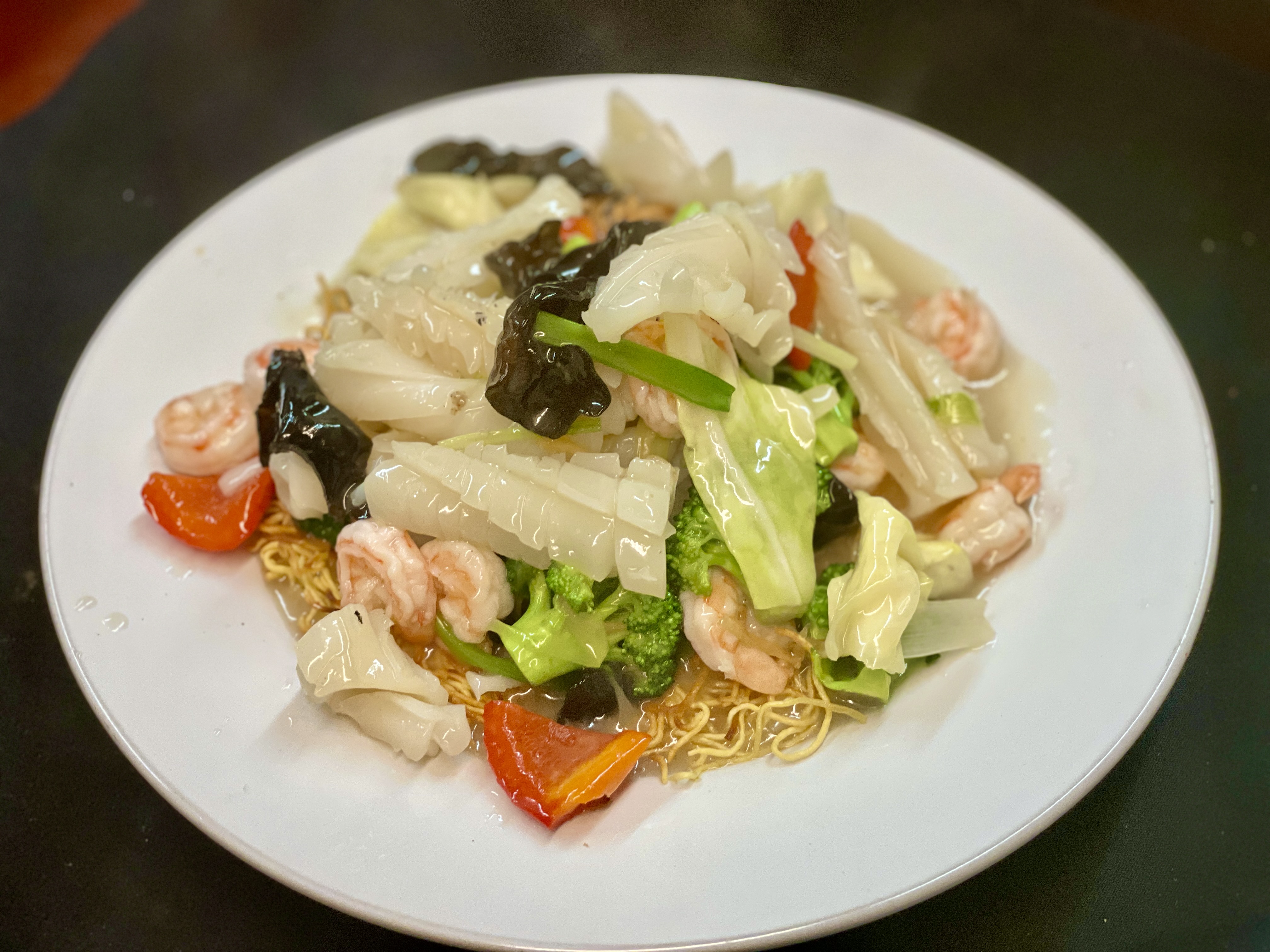 Order Seafood and Vegetables over Pan Fried Noodles-海鲜兩面黄 food online from Pyng ho store, Decatur on bringmethat.com