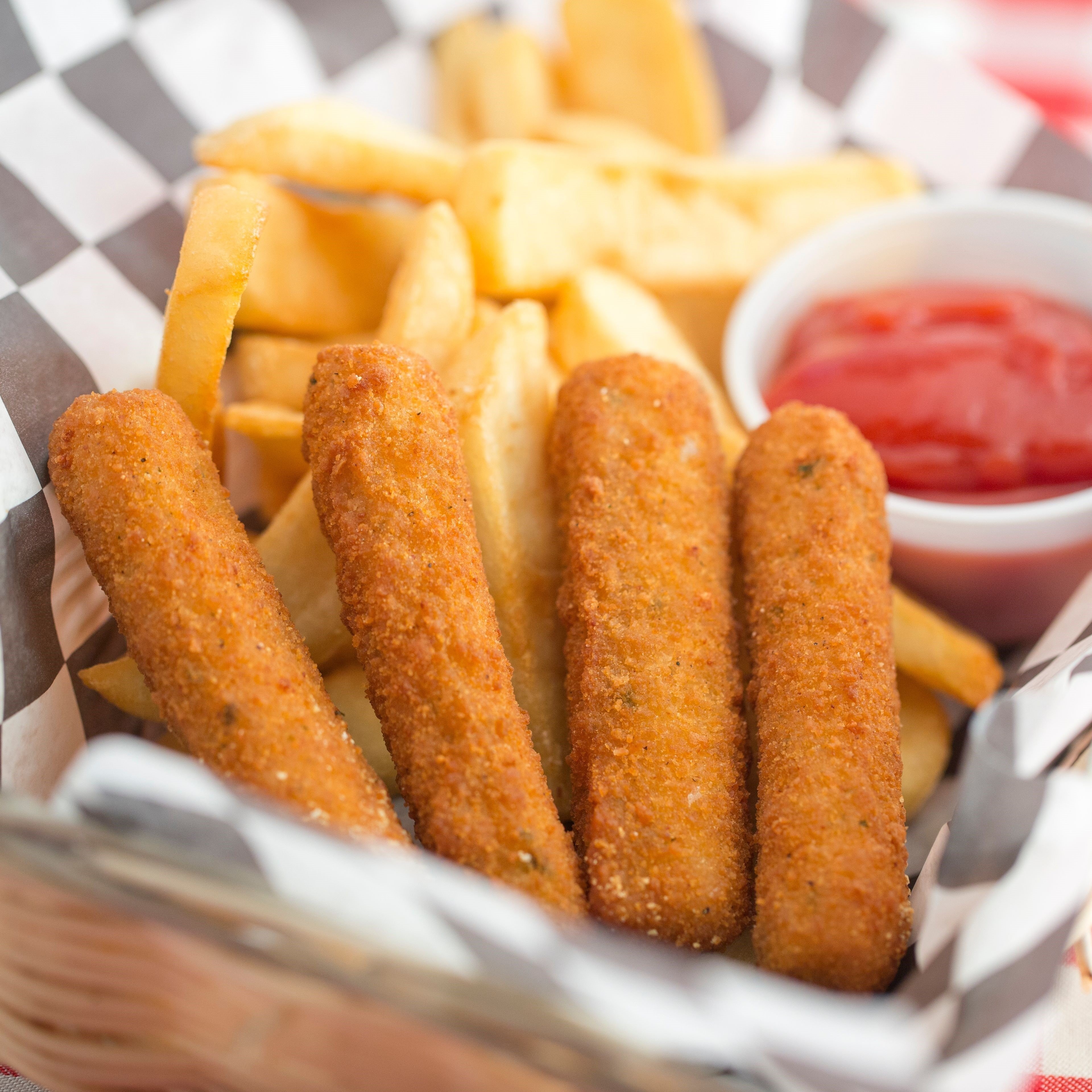 Order Fried Mozzarella Cheese Sticks food online from Huey's store, Memphis on bringmethat.com