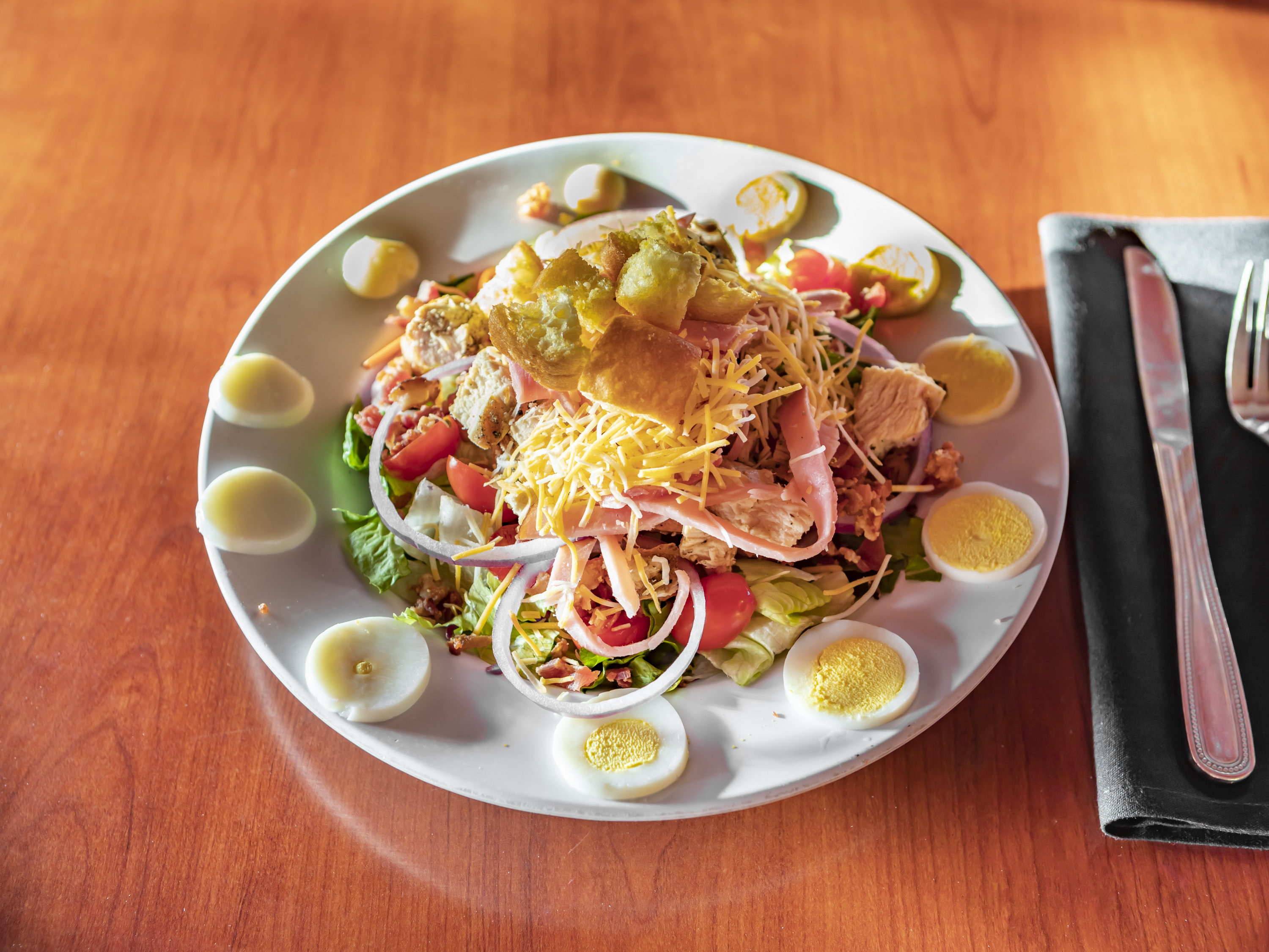 Order Chef Salad food online from Firehouse Bar & Grill store, St. Louis on bringmethat.com