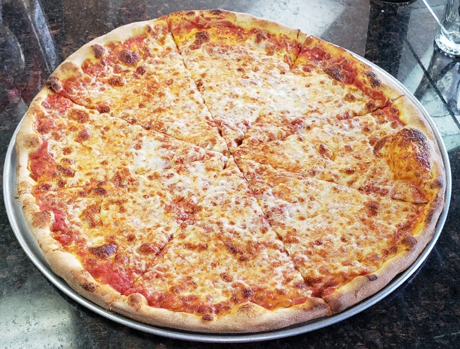 Order Extra Large Pizza (18") food online from DiLeo's Pizza store, Staten Island on bringmethat.com