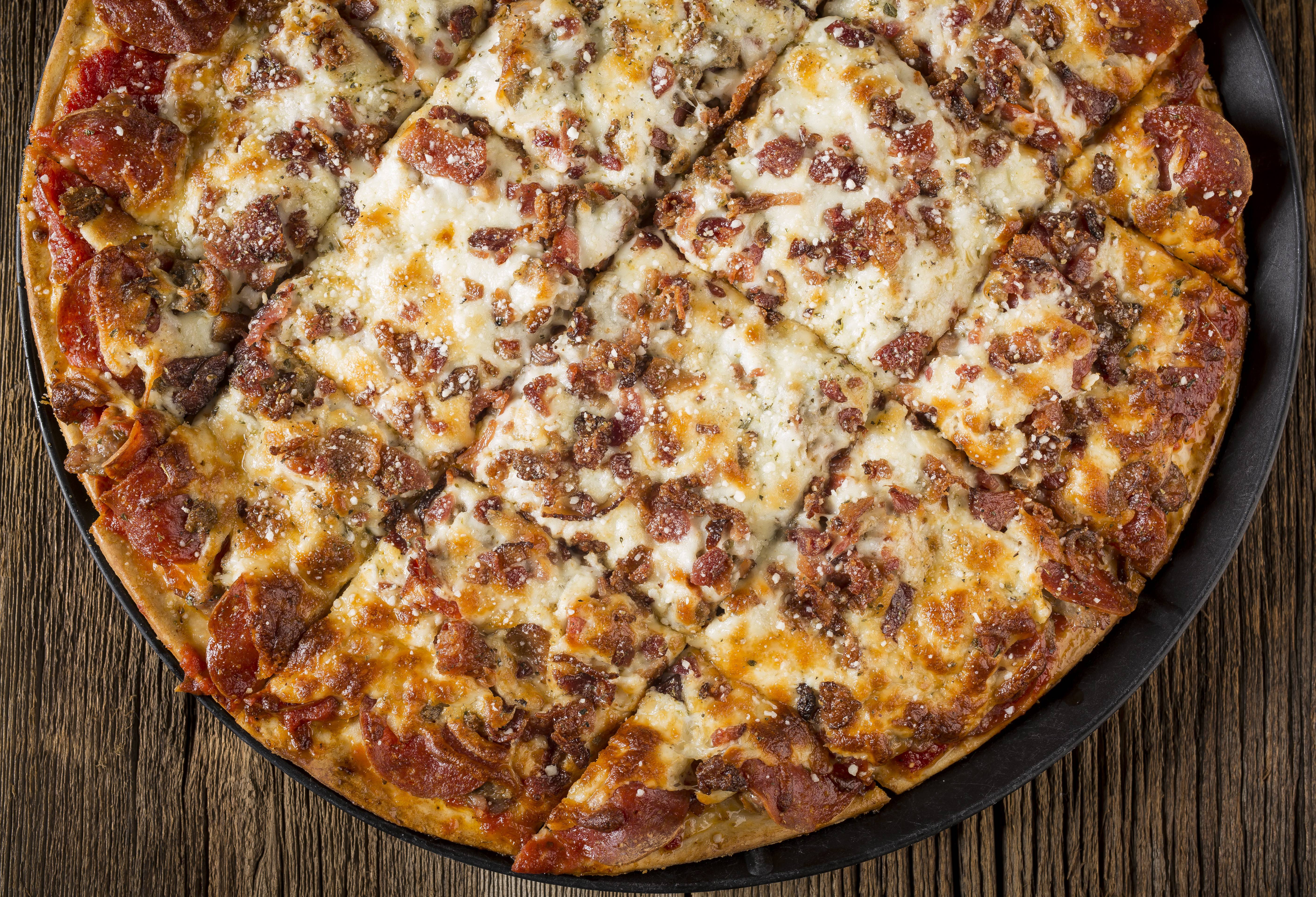 Order Meat Mania Pizza food online from Rosati Pizza store, Gold Canyon on bringmethat.com