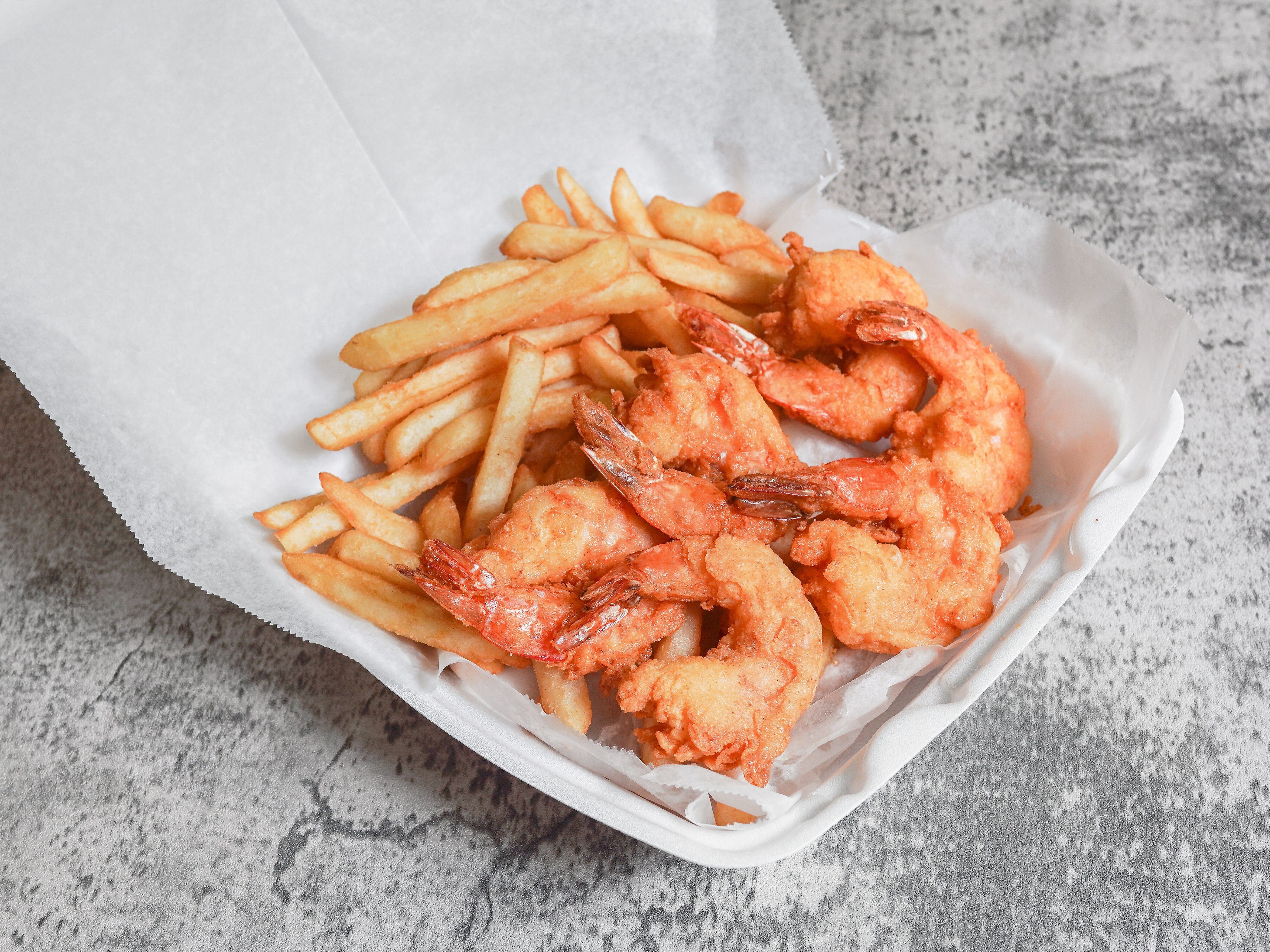 Order Jumbo Shrimp Dinner food online from Sharks Fish & Chicken store, Country Club Hills on bringmethat.com