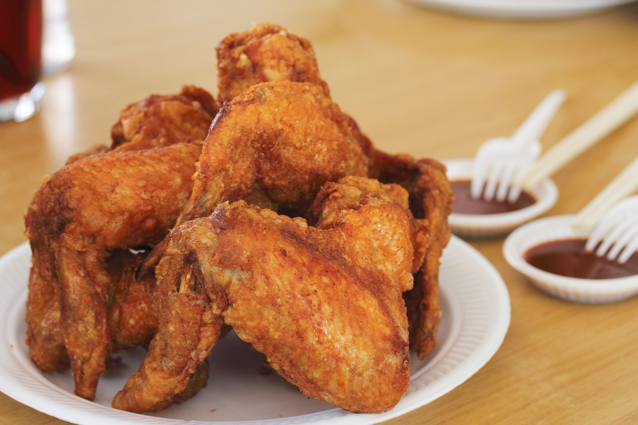 Order A2. 4 Piece Fried Chicken Wings food online from Lian's Kitchen store, Garfield on bringmethat.com