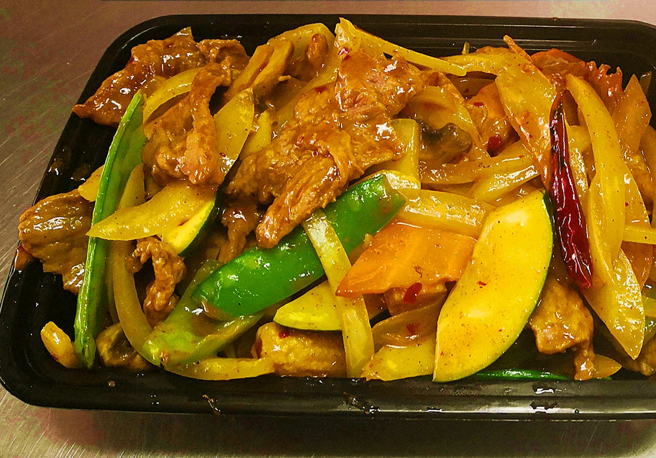 Order B10. Curry Beef food online from China Pot store, McKinney on bringmethat.com