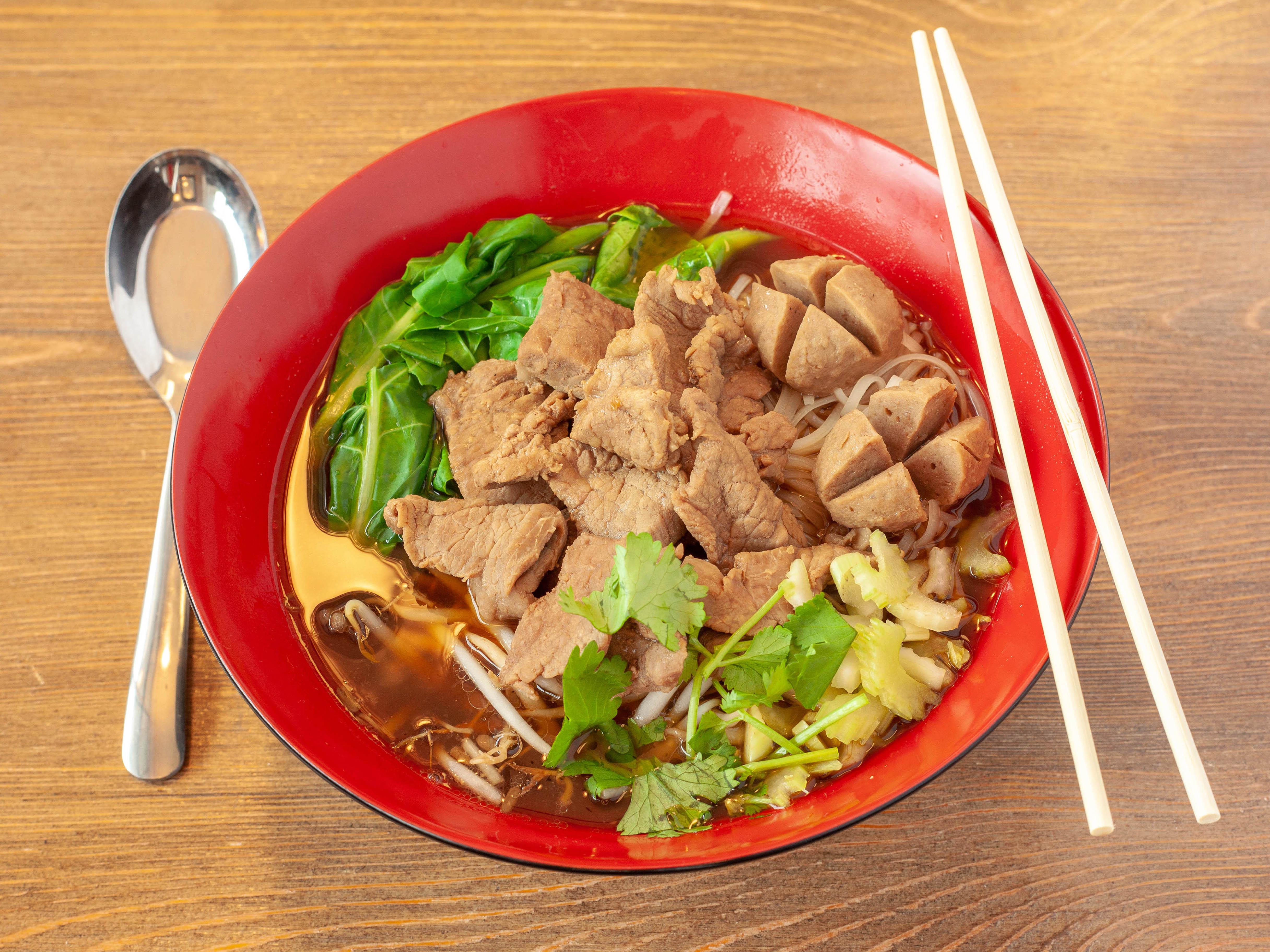 Order NS1. Beef Noodle Soup food online from Thai Express store, Columbia on bringmethat.com