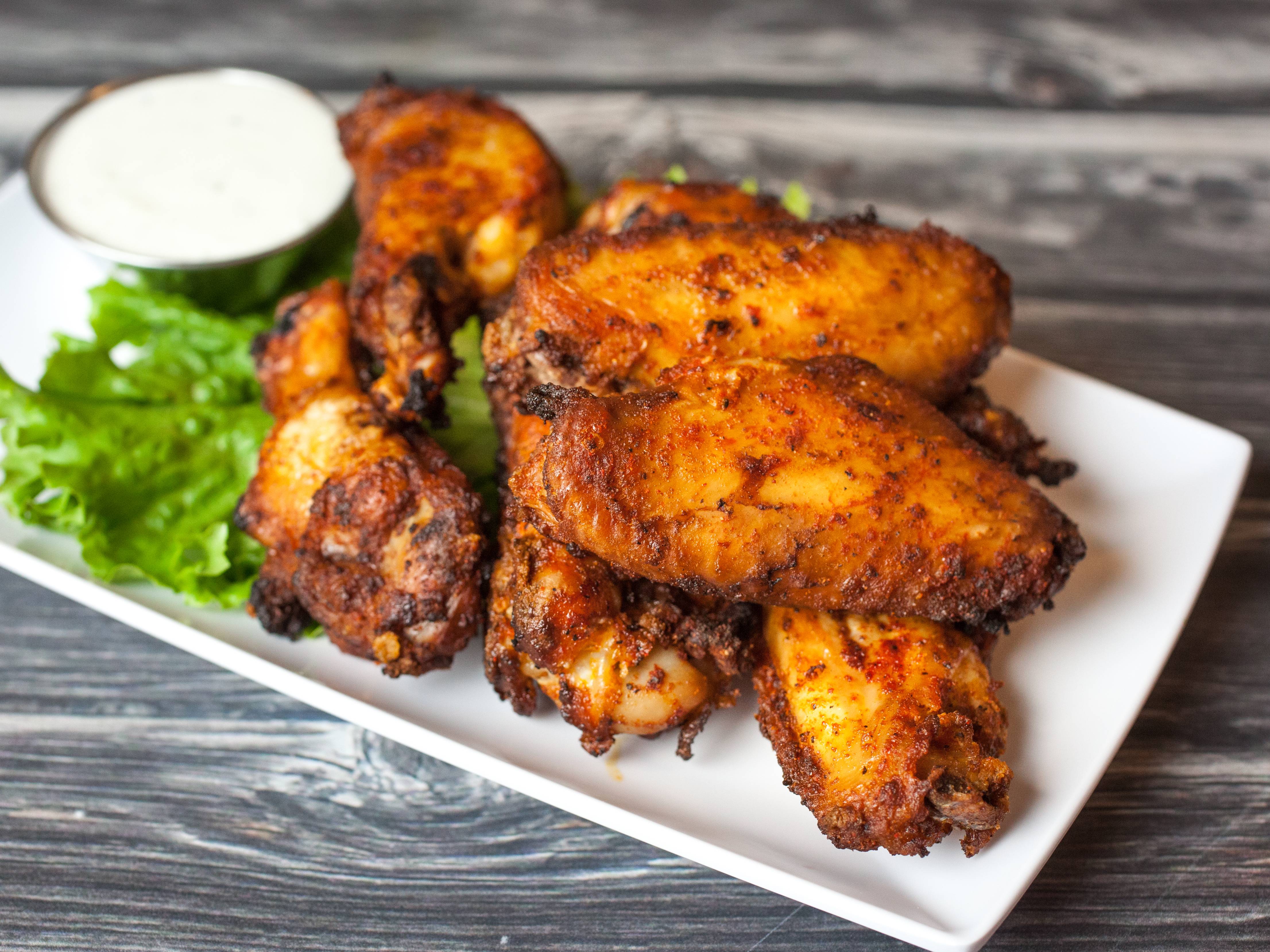 Order Chicken Wings food online from Milano Pizza and Pasta store, Seattle on bringmethat.com