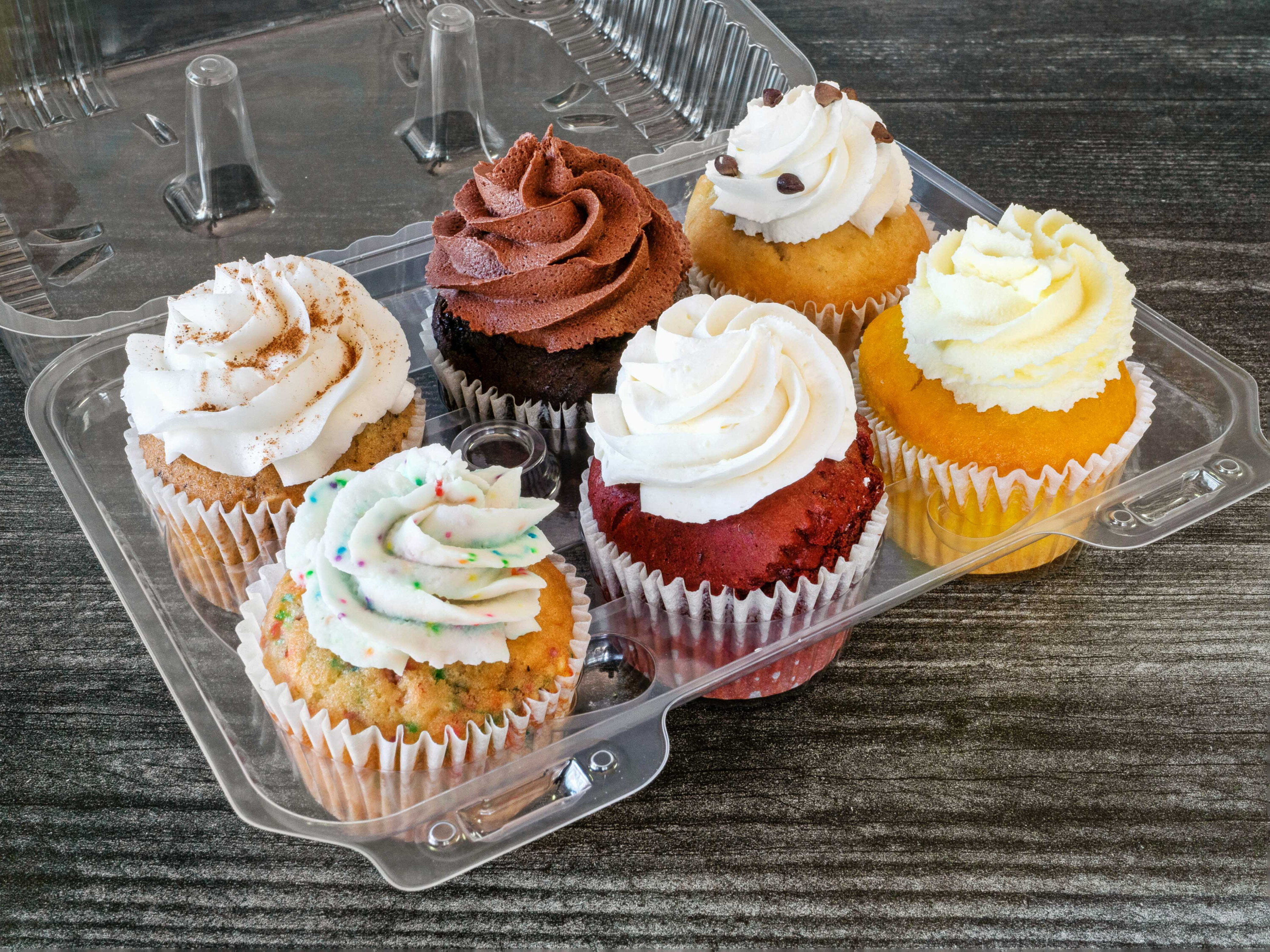 Order Pack 6 Pieces of Cupcakes food online from Sweetart Creative Baking store, Pleasanton on bringmethat.com