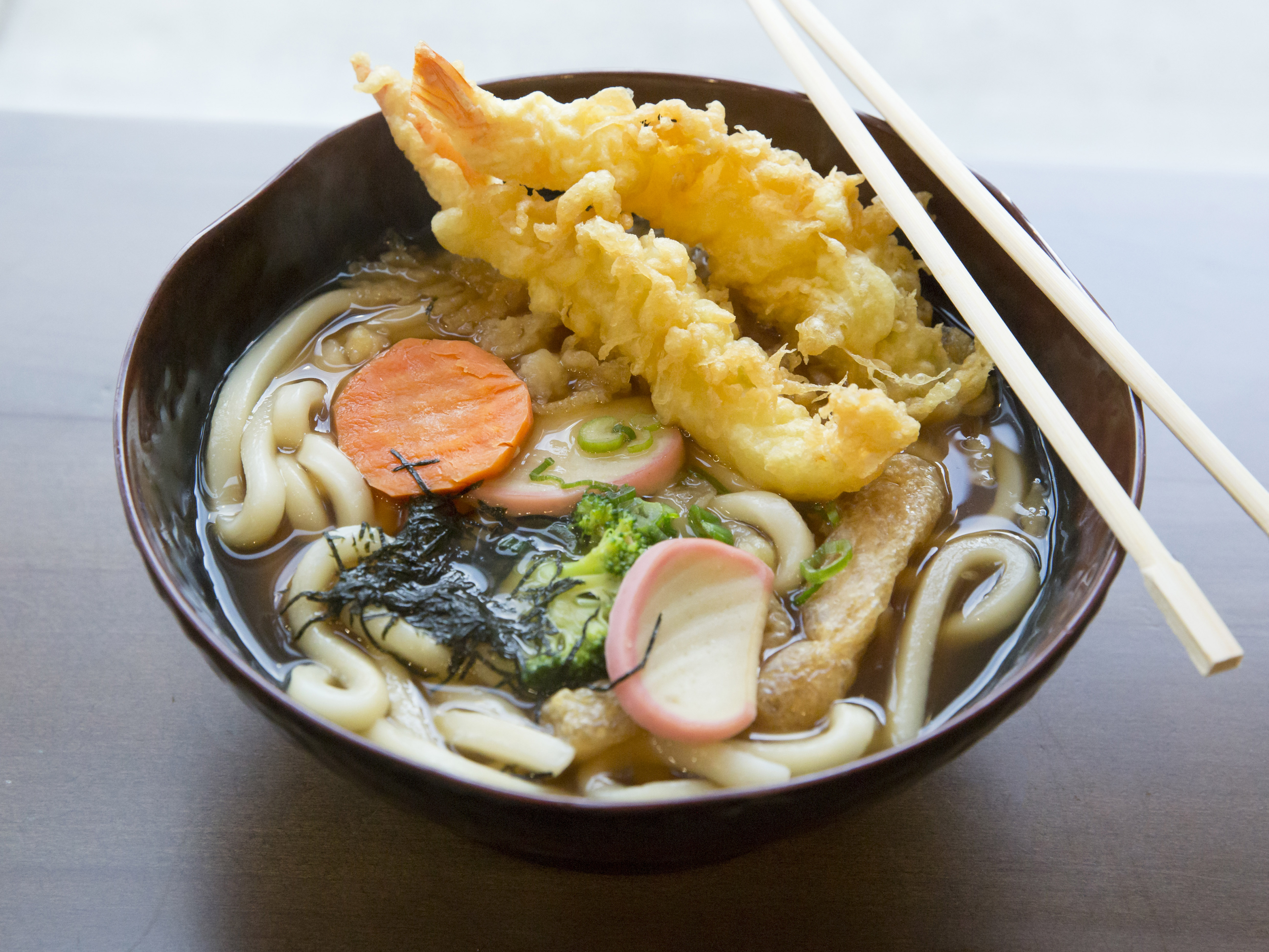 Order 74. Udon Noodle Soup food online from Maki Yaki store, Milwaukee on bringmethat.com