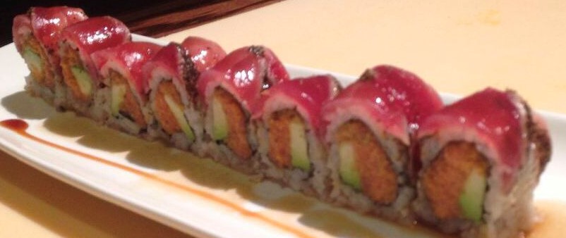 Order 18. Crazy Tuna Roll food online from Happy Kitchen & Sushi Bar store, Zionsville on bringmethat.com