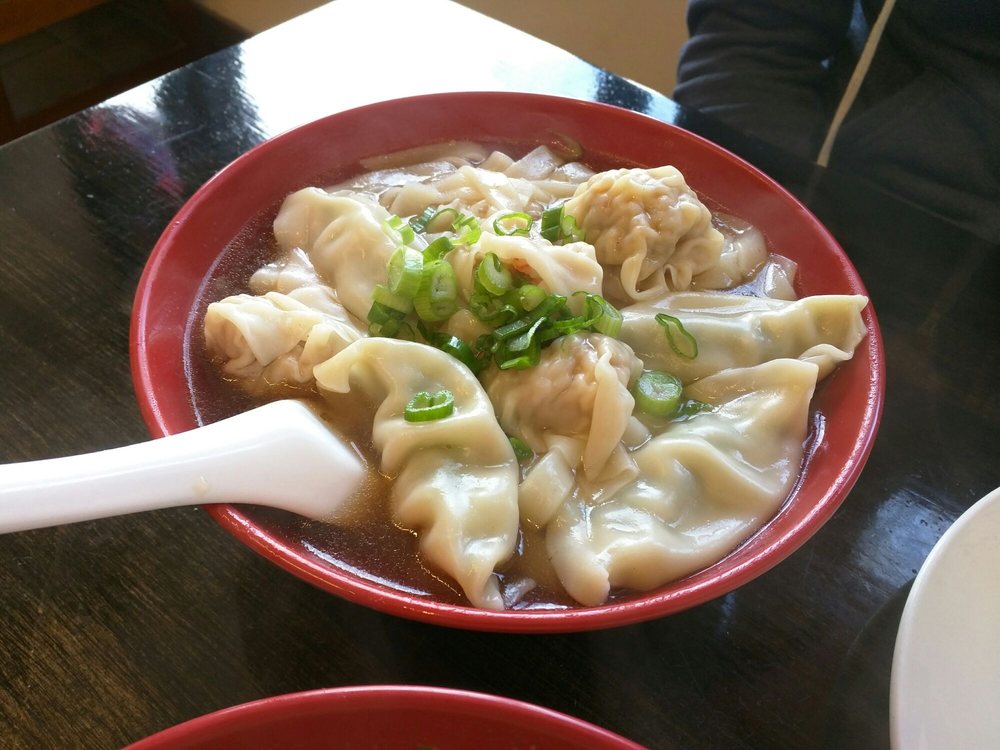 Order Dumpling & Wonton Noodle Soup food online from Yummy yummy noodles store, Chicago on bringmethat.com