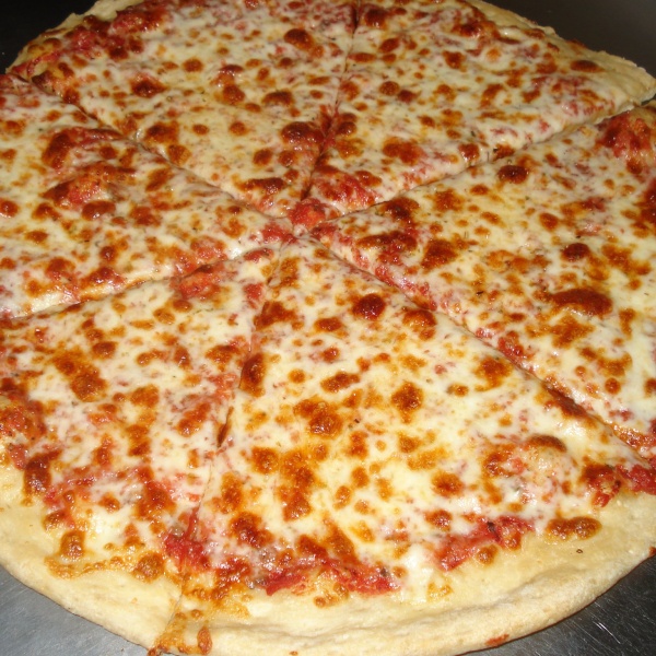 Order 1 Slice with Cheese. food online from Gianni's Pizza store, Oceanside on bringmethat.com