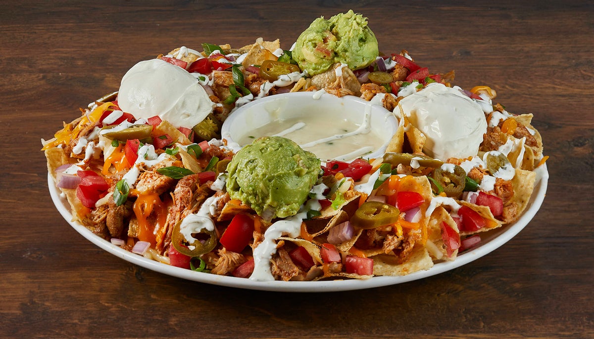 Order MEGA-MEX TEX-MEX CHICKEN NACHOS food online from Miller Ale House store, Orland Park on bringmethat.com