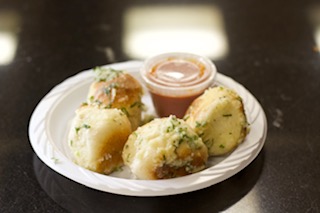 Order Garlic Knots food online from Pizza Etalia store, New York on bringmethat.com