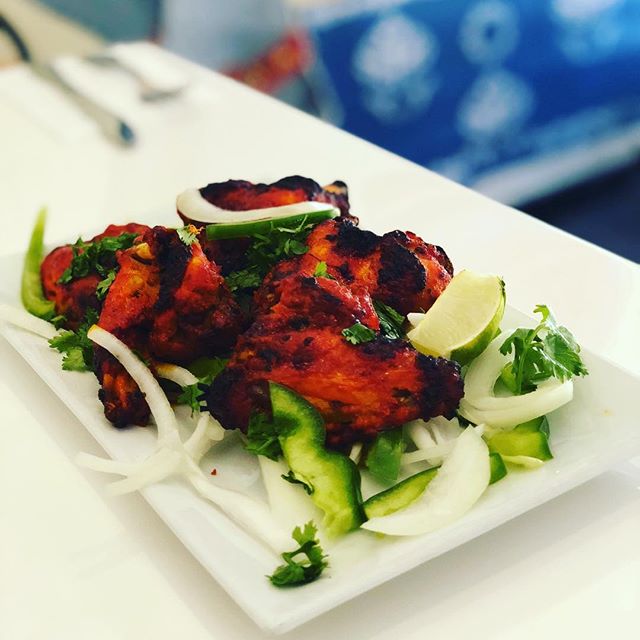 Order Tandoori Wings food online from Yaar Indian store, Astoria on bringmethat.com