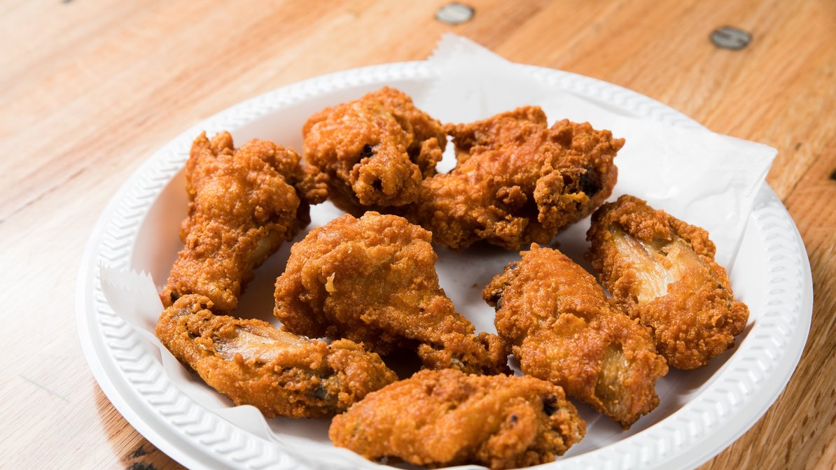 Order 7 Piece Buffalo Wings food online from The chicken shack store, Astoria on bringmethat.com