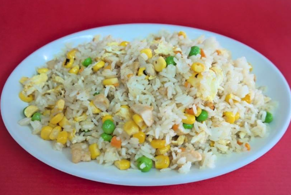 Order 43. Chicken Fried Rice food online from Golden Sun Chinese Restaurant store, Ocean on bringmethat.com