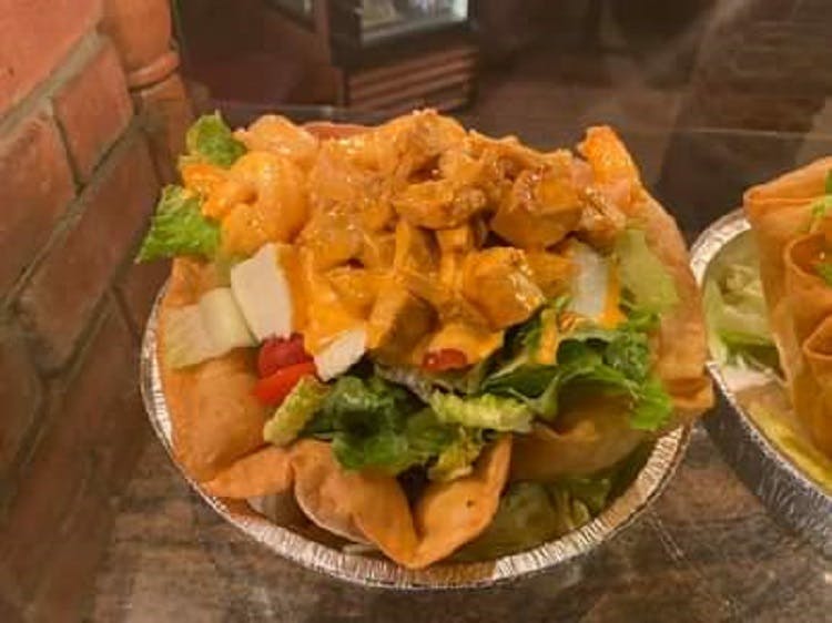 Order Chicken & Shrimp Salad - Large food online from La Dolce Casa store, Tamaqua on bringmethat.com
