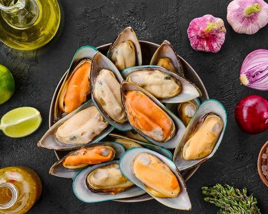 Order Green Mussels food online from Cajun Crawfish store, Santa Ana on bringmethat.com