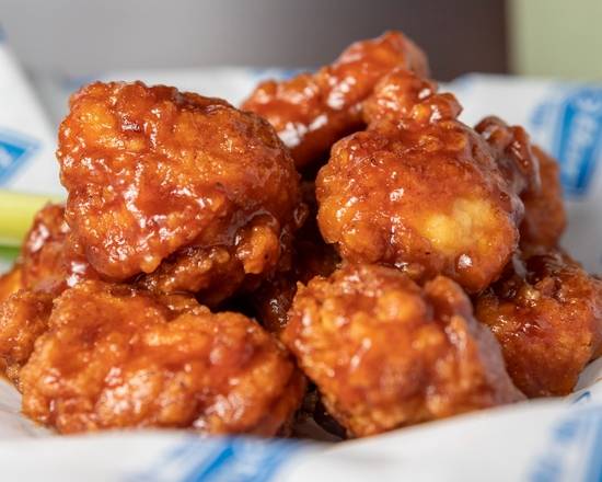 Order 10 Count Boneless Wings food online from The Bar - Lime Kiln store, Green Bay on bringmethat.com