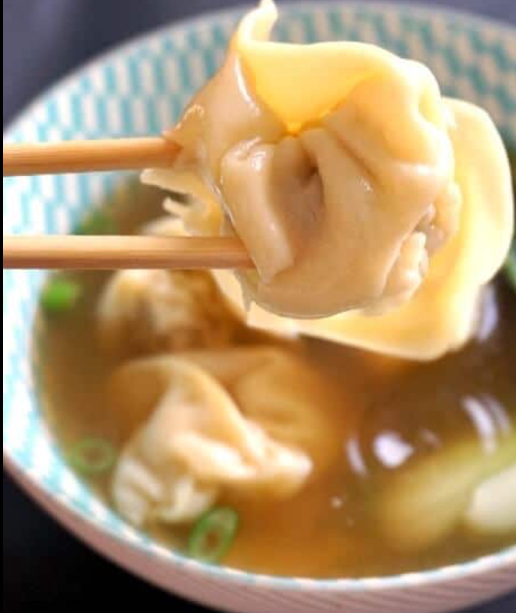 Order 9. Wonton Soup food online from Buffet Dynasty store, Canton on bringmethat.com