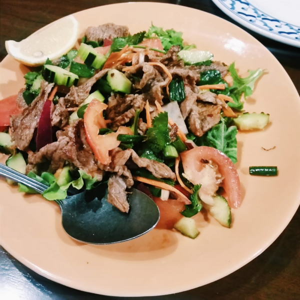 Order 15. Yum Nuea Salad food online from Bangkok Garden Thai Cuisine store, Daly City on bringmethat.com