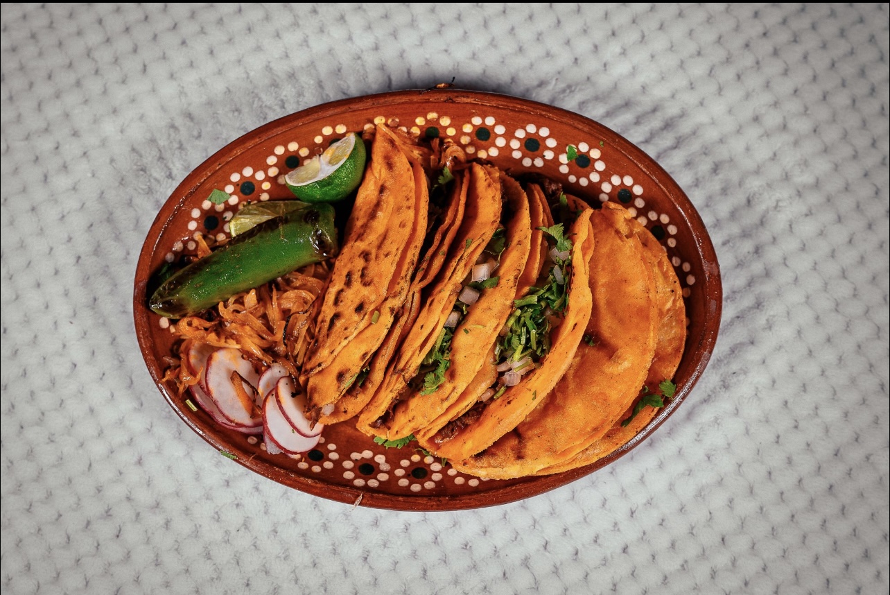 Order Tacos de Birria food online from Estilo Jalisco store, Omaha on bringmethat.com