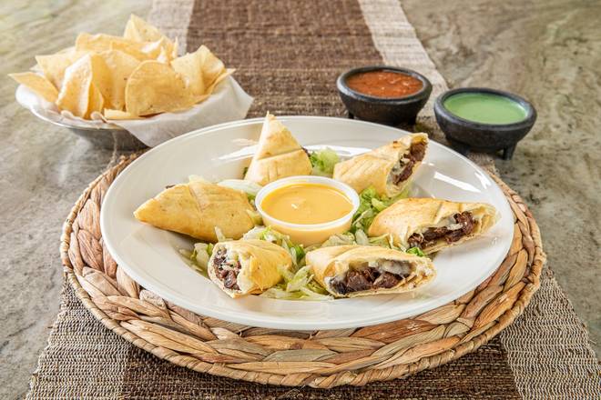 Order Changitos food online from Iguana Joe's Mexican Restaurant store, Mont Belvieu on bringmethat.com
